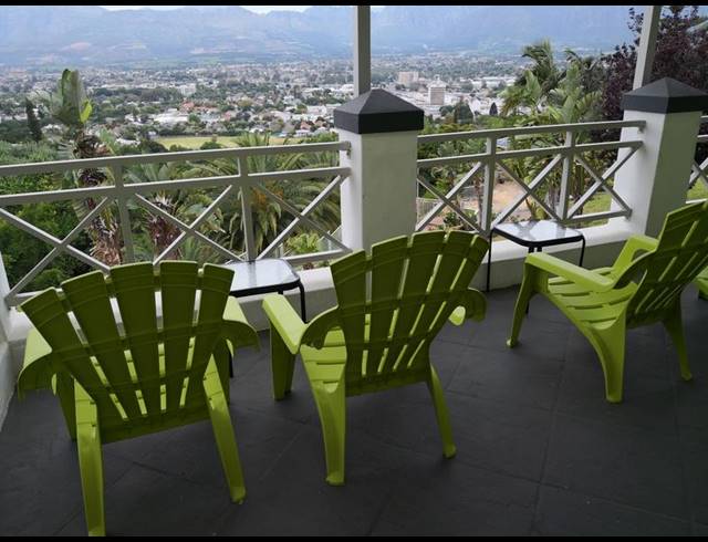 6 BEDROOM HOUSE FOR SALE IN PAARL